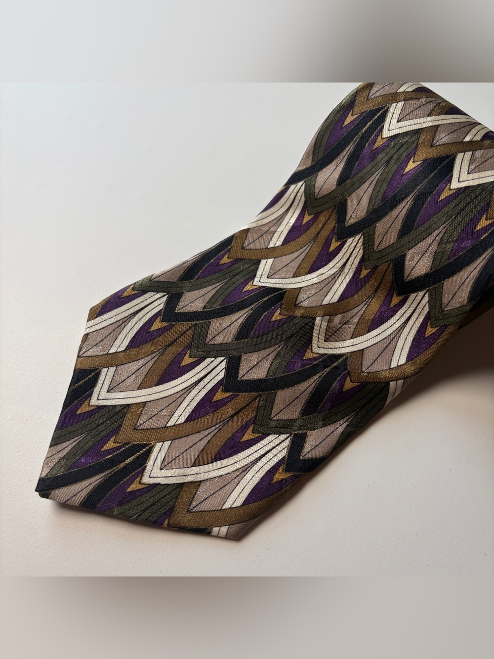 Vintage Martin Wong XL Silk Tie Geometric Abstract Feather Pattern